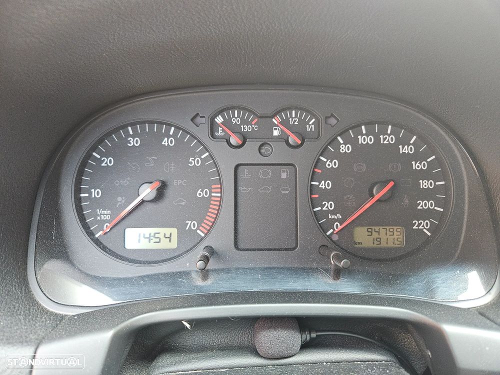 VW Golf 1.4i Confortline - 12