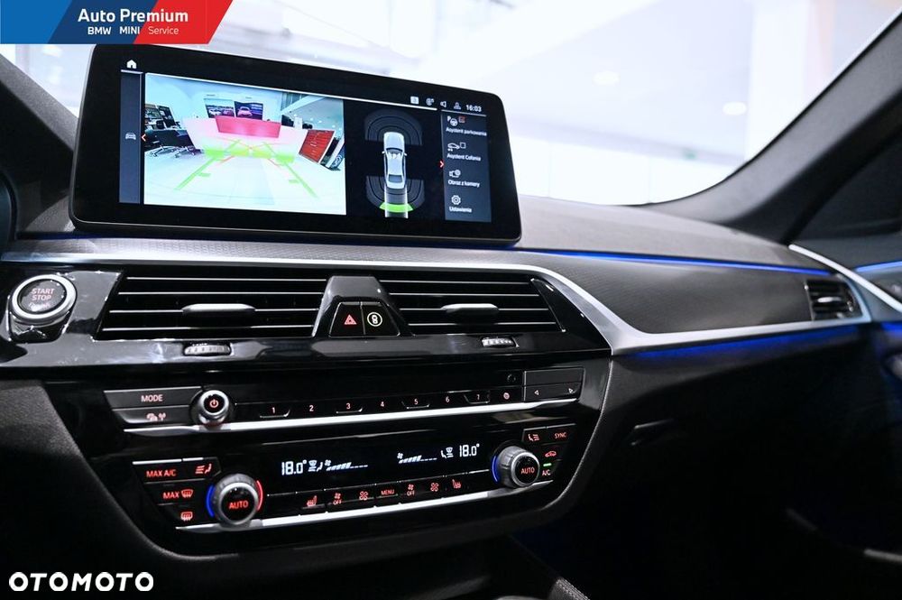 BMW Seria 5 520i mHEV - 9