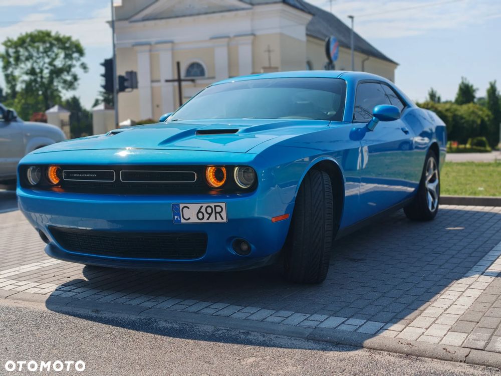 Dodge Challenger - 7