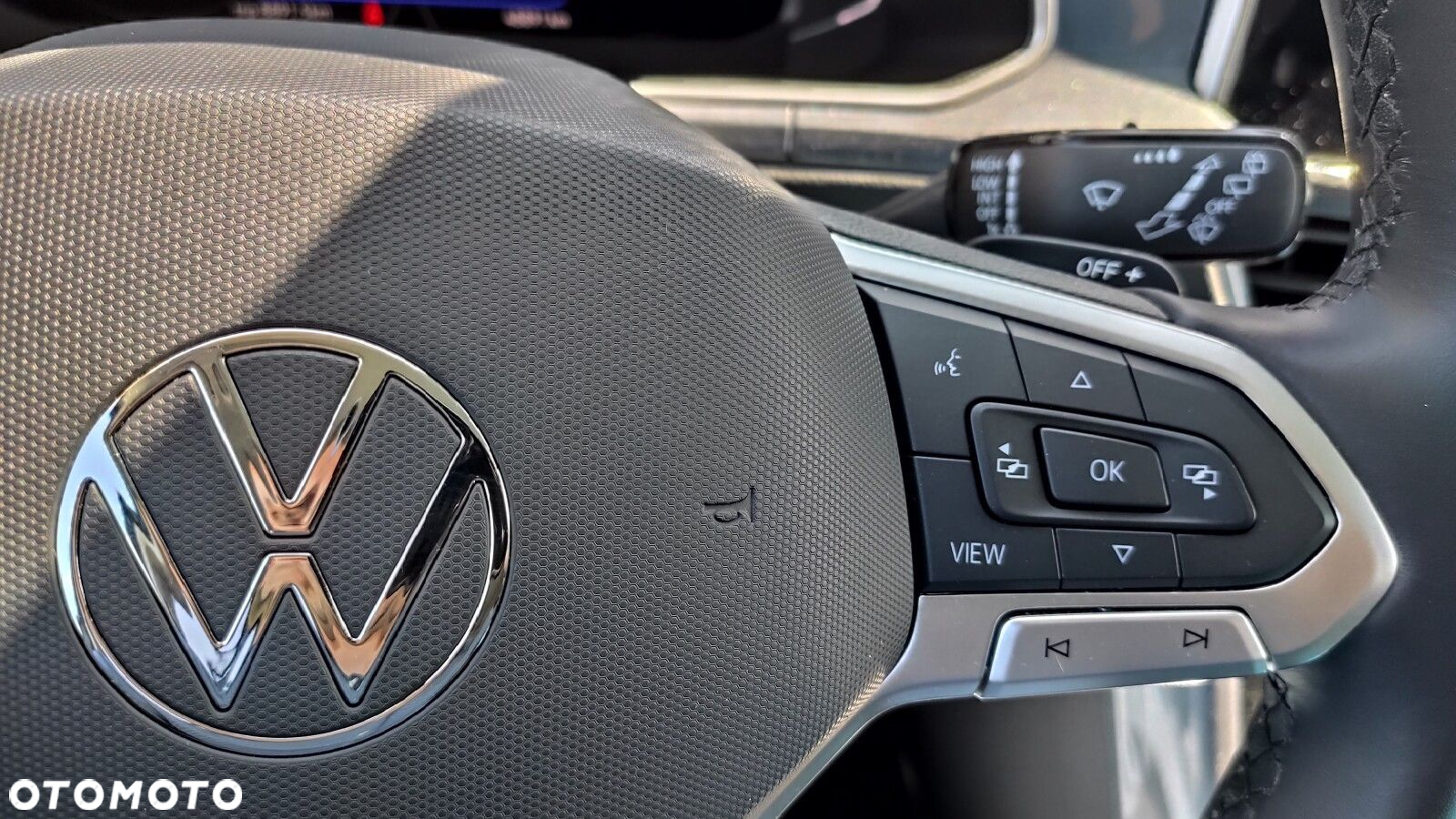 Volkswagen T-Roc - 15