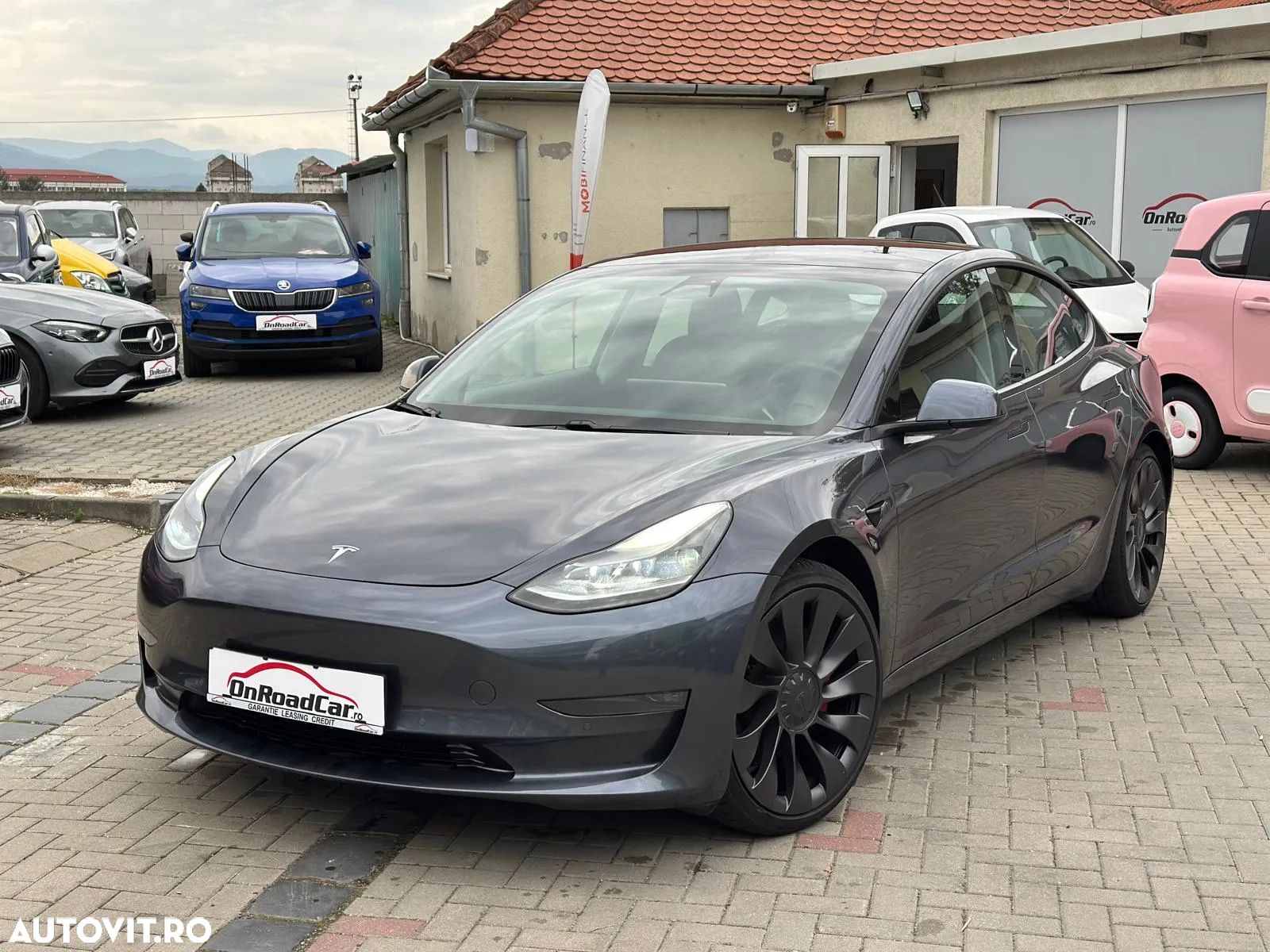 Tesla Model 3 Langstreckenbatterie Allradantrieb Dual Motor Performance - 1