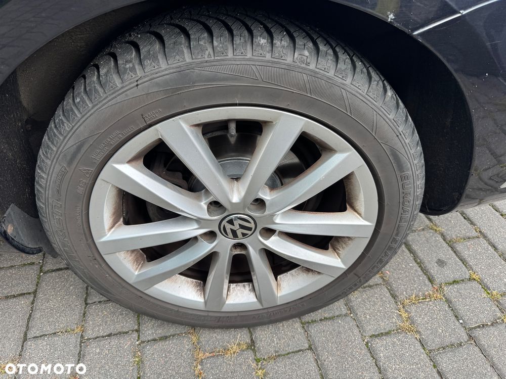 Volkswagen Passat 2.0 TDI DPF Sportline - 13