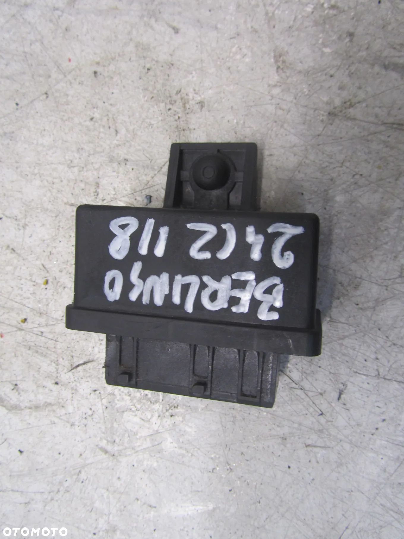 citroen berlingo-partner 08->przekaznik pompy paliwa omron 240107 - 1