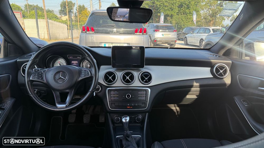 Mercedes-Benz CLA 180 d Shooting Brake Urban - 11
