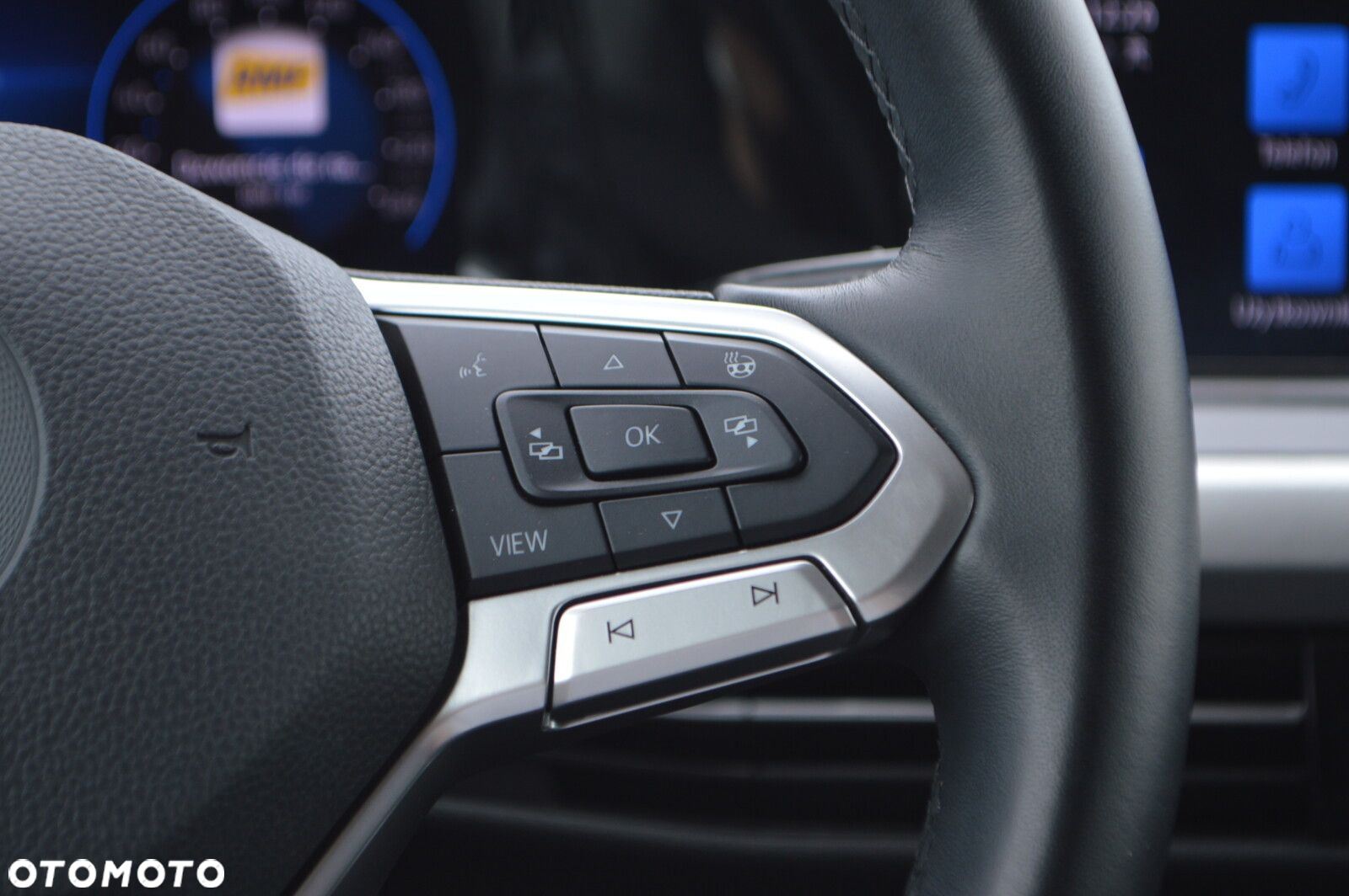 Volkswagen Golf - 11