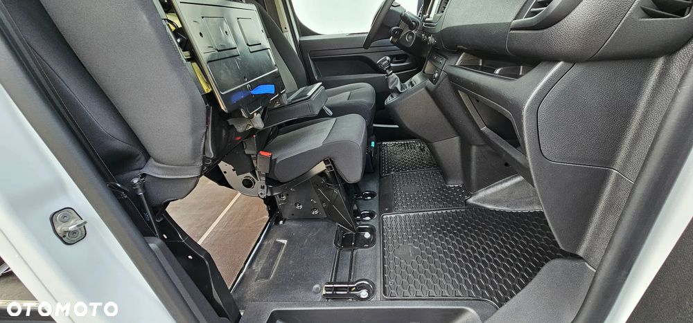 Opel VIVARO - 24