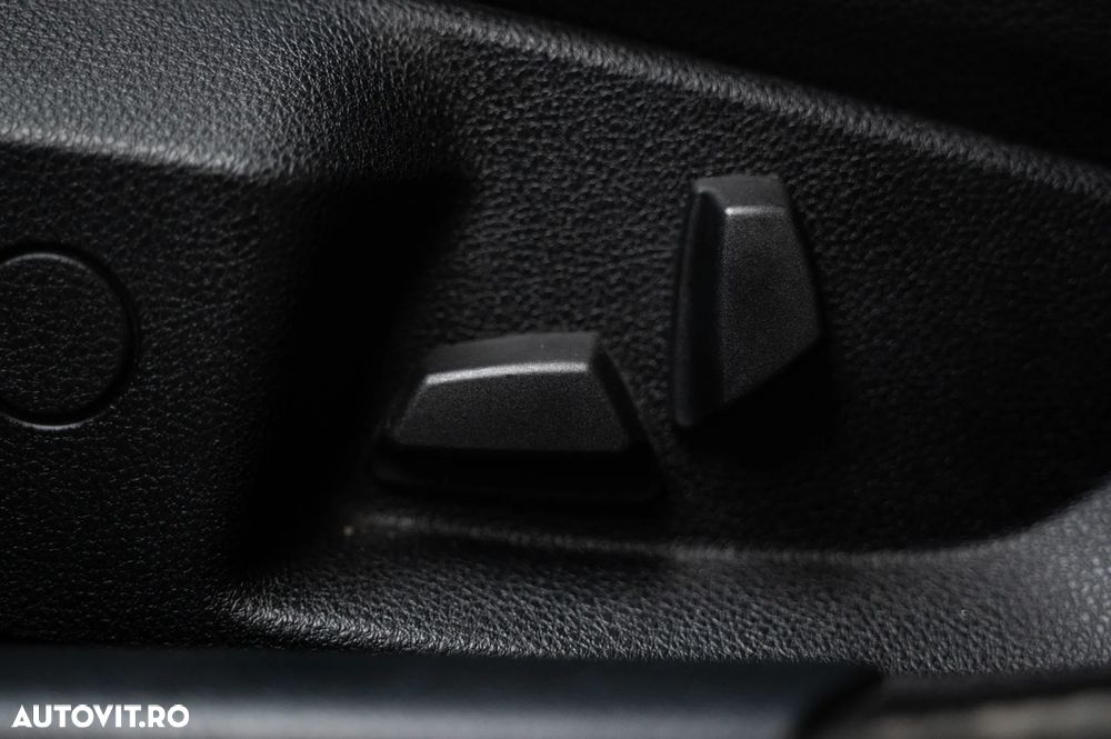 BMW Seria 5 520d Sport-Aut. - 26