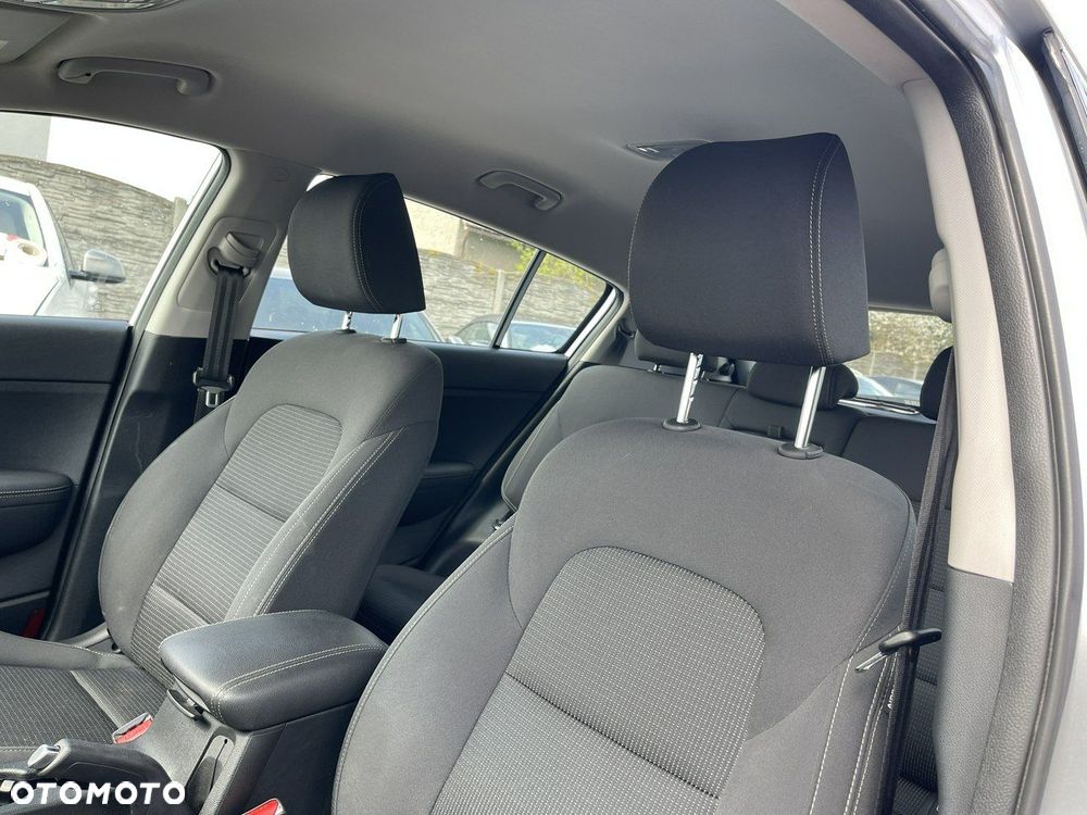 Kia Sportage 1.6 GDI 2WD Attract - 10