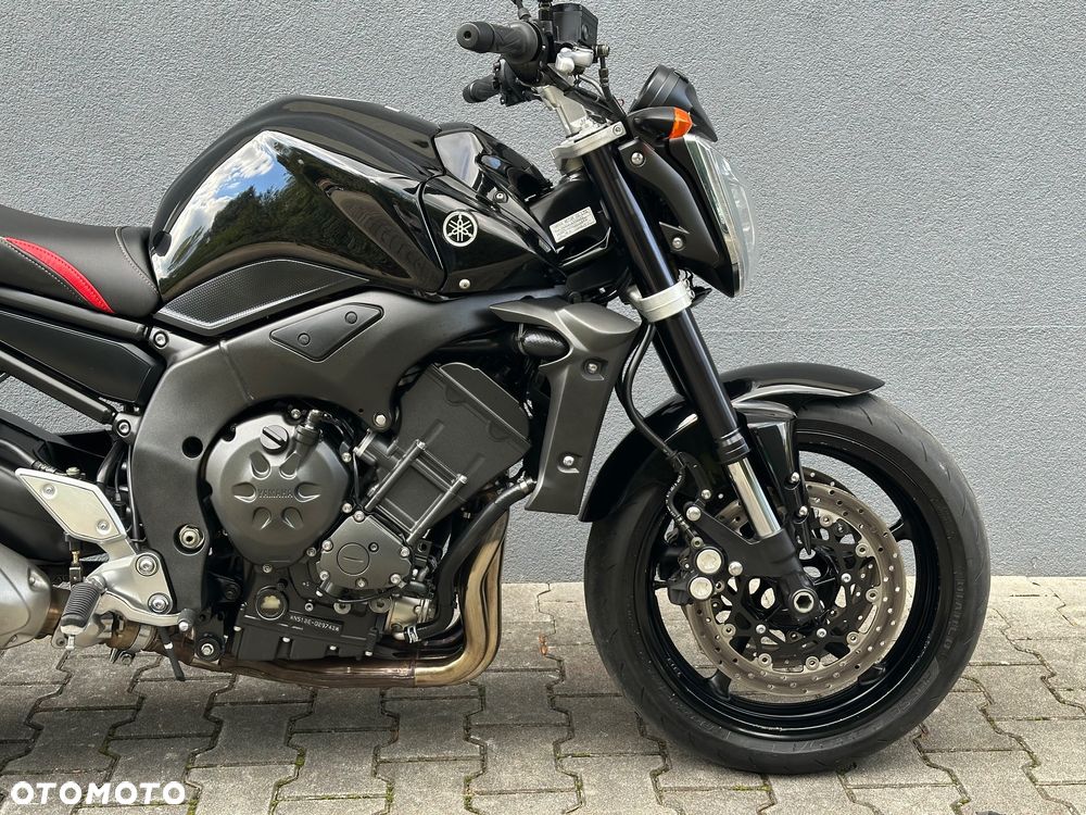 Yamaha FZ - 13