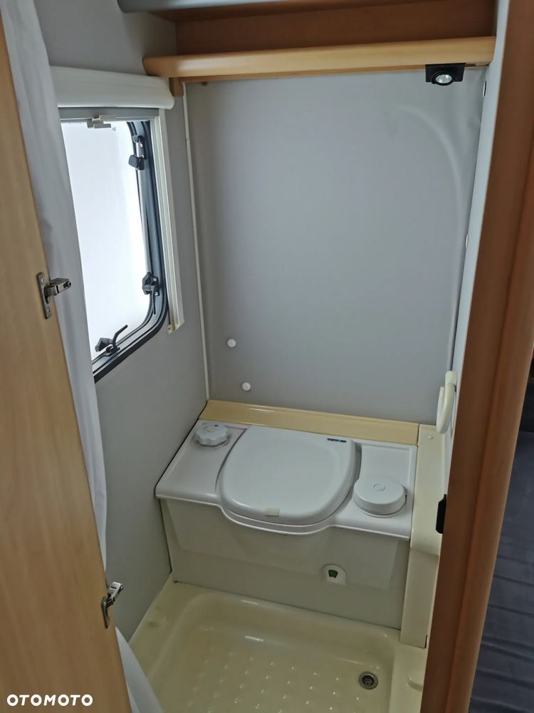 Dethleffs Camper - 8