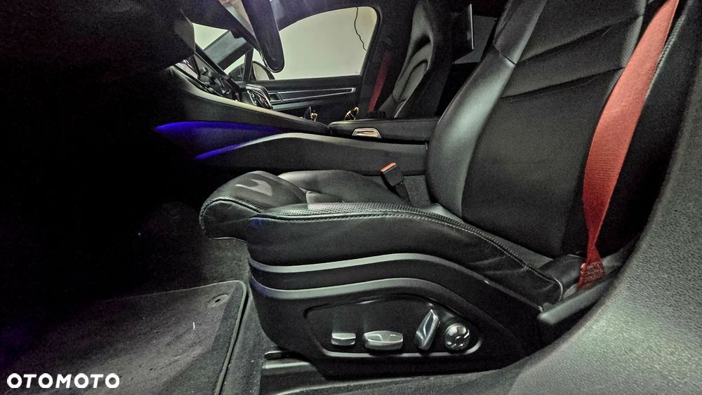 Porsche Panamera - 15