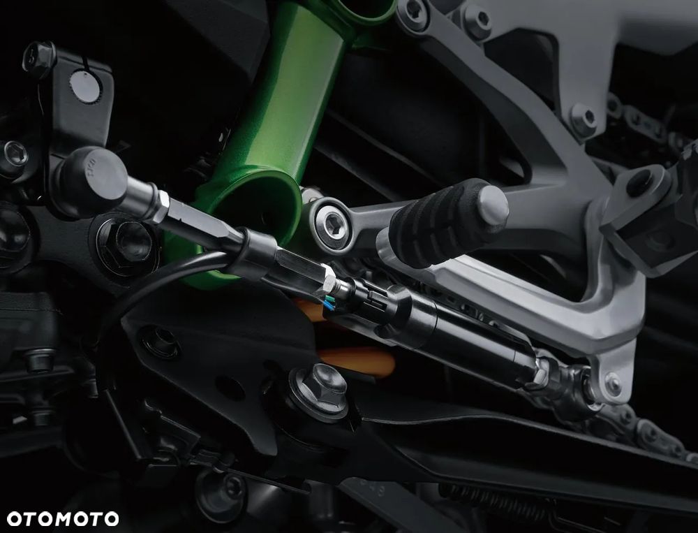 Kawasaki H2 - 25