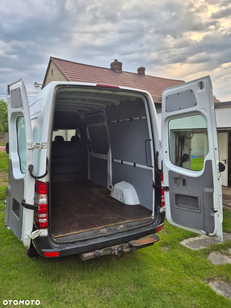 Mercedes-Benz SPRINTER - 11