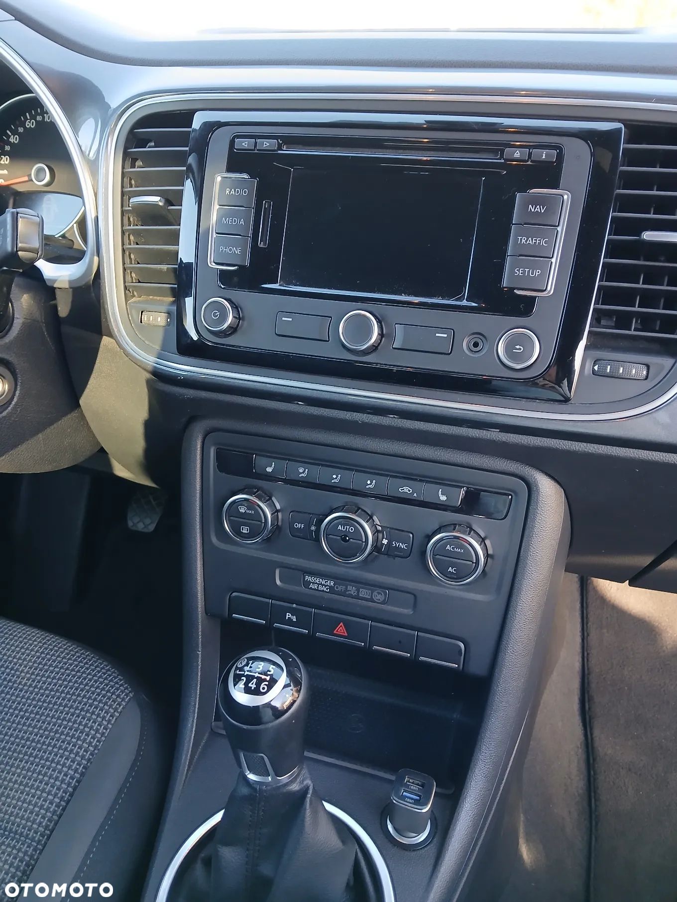Volkswagen New Beetle - 9