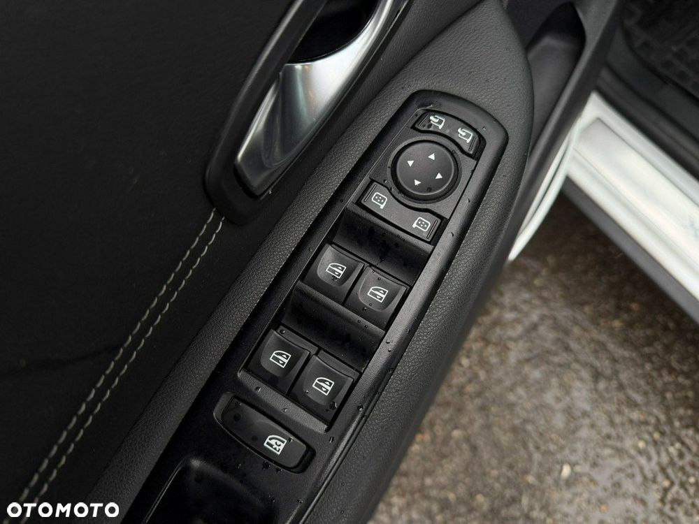 Renault Scenic 1.6 dCi Bose - 14