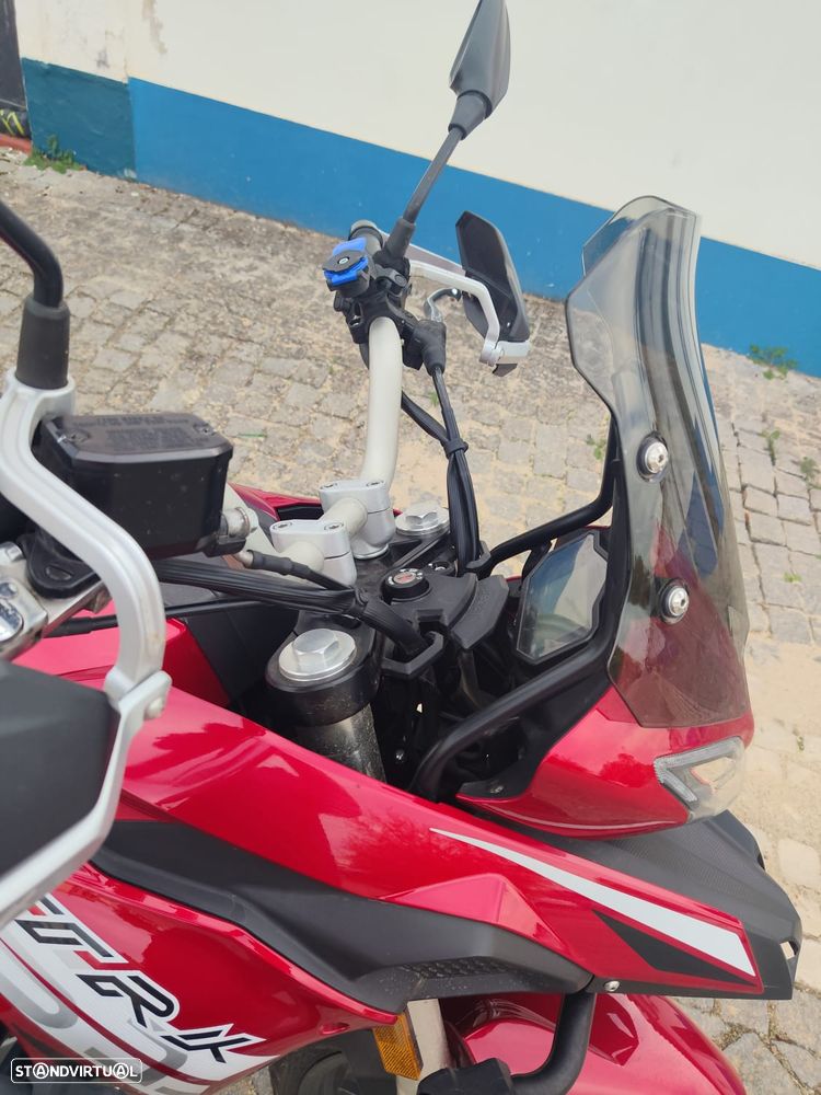 Benelli TRK 251 - 5