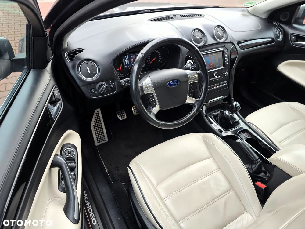Ford Mondeo 2.0 T Titanium - 18