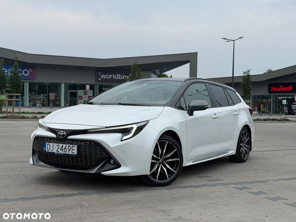 Toyota Corolla 2.0 Hybrid GR Sport Dynamic - 2