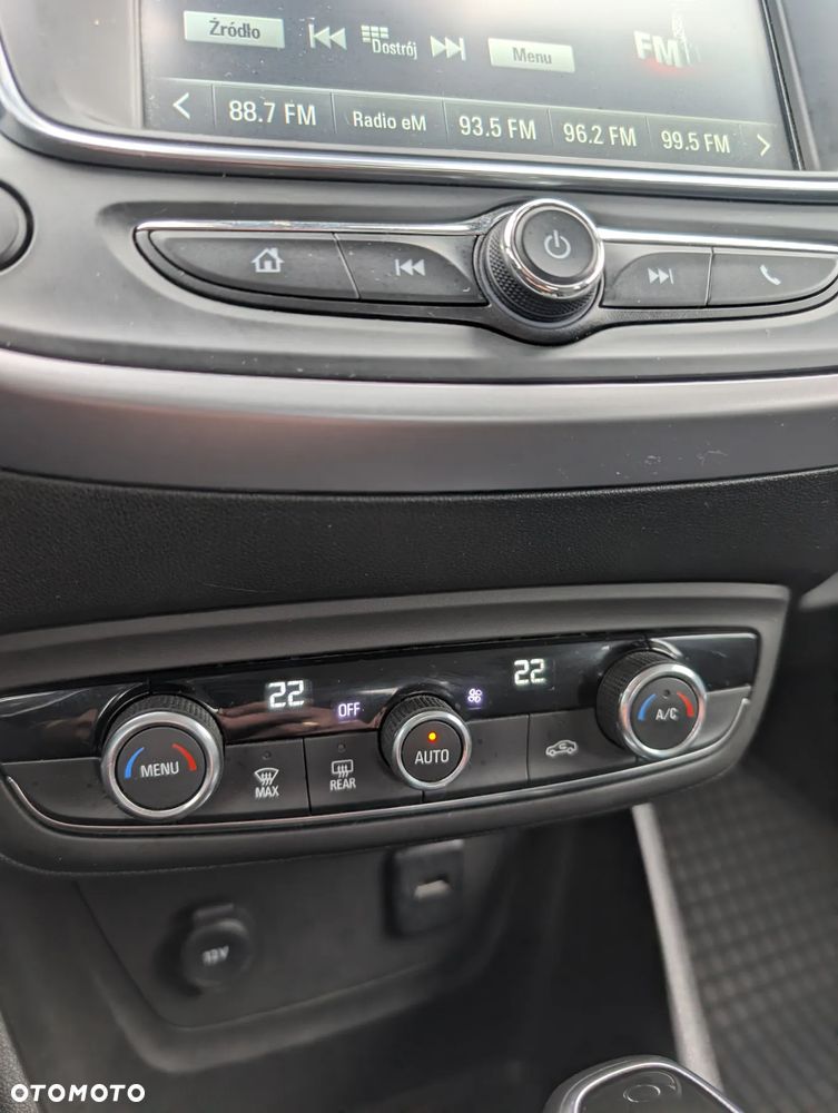 Opel Crossland X 1.2 T 120 Lat S&S - 37