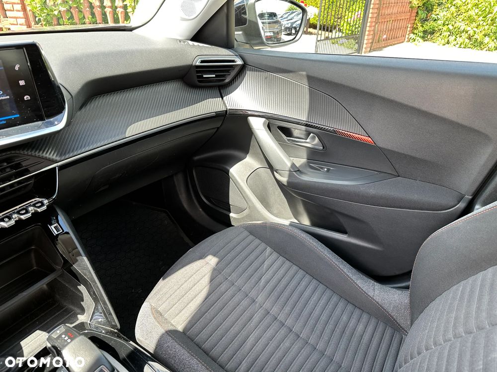 Peugeot 2008 - 19