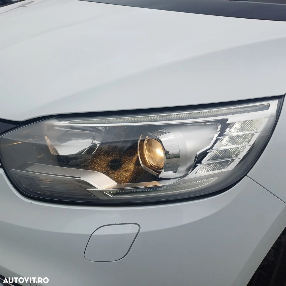 Renault Scenic ENERGY dCi 110 INTENS - 19