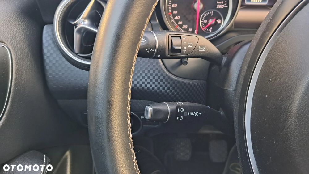 Mercedes-Benz Klasa A 200 (BlueEFFICIENCY) - 15