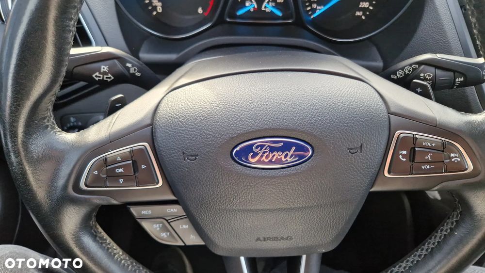 Ford Kuga 2.0 TDCi 4x4 Titanium - 26