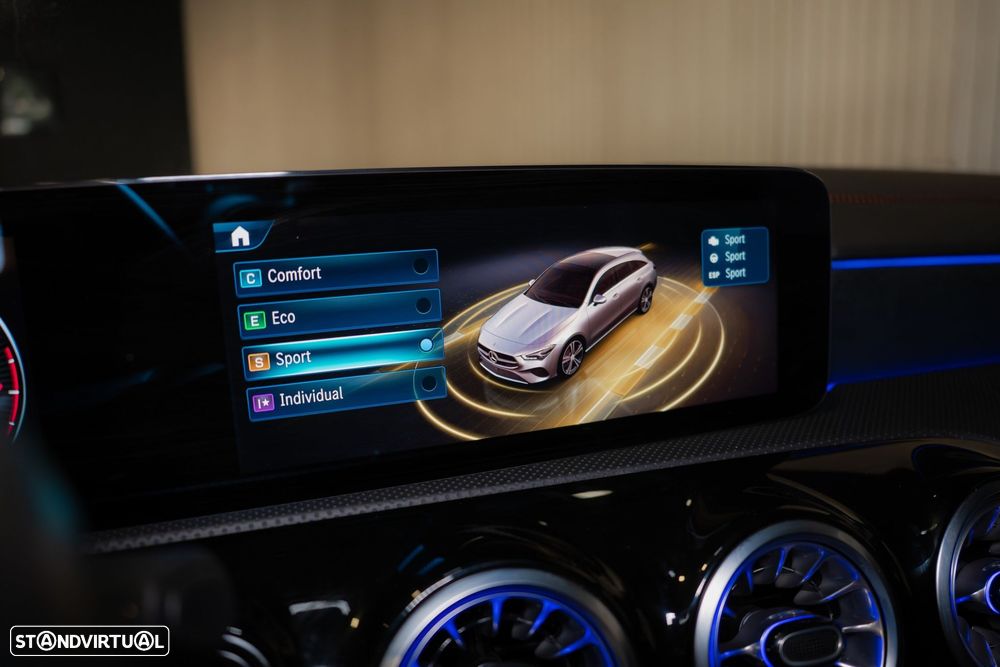 Mercedes-Benz CLA 180 7G-DCT AMG Line - 40