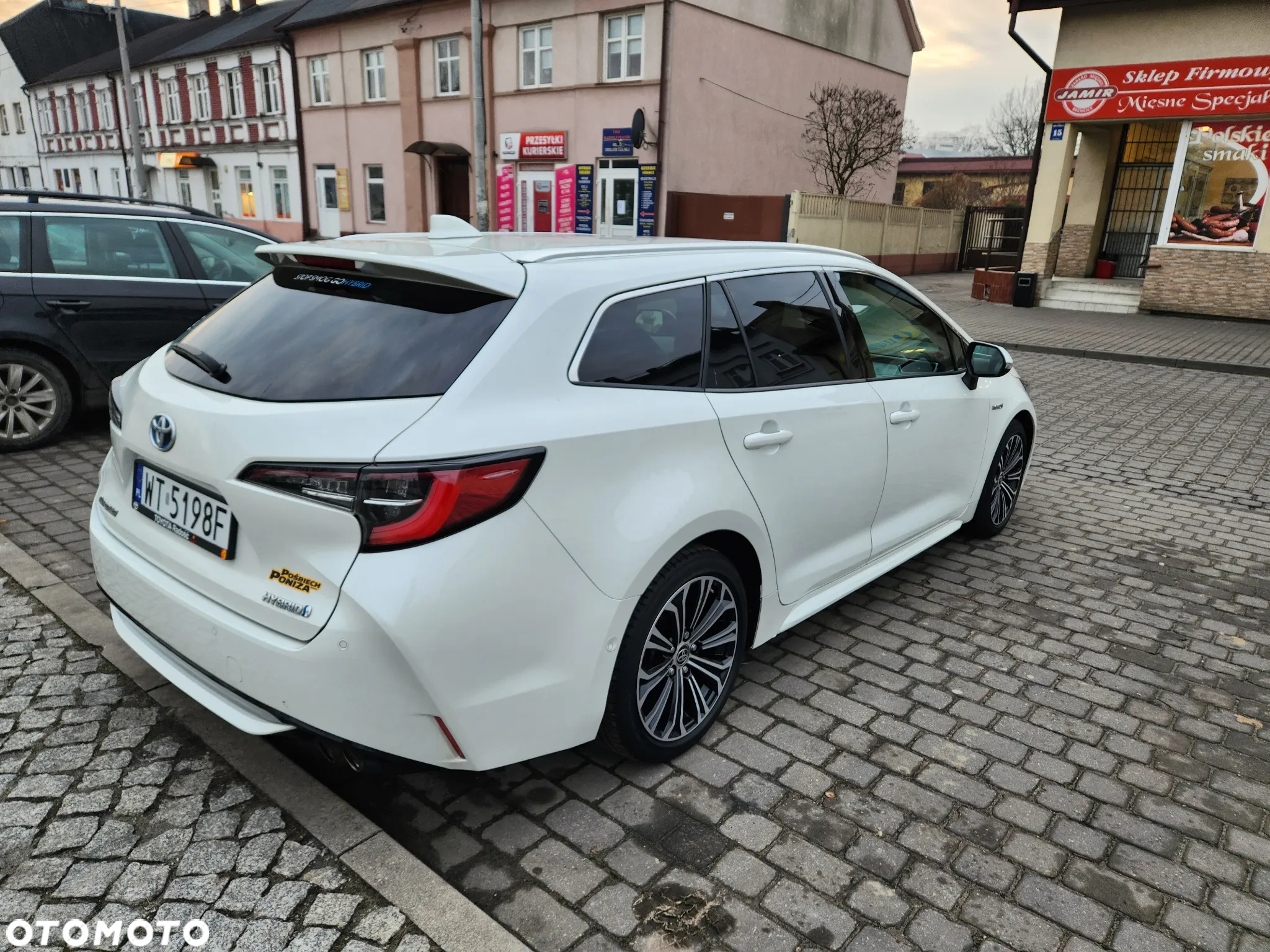 Toyota Corolla 2.0 Hybrid Executive - 2