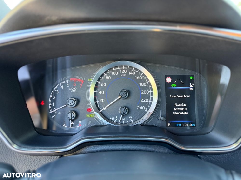 Toyota Corolla 1.8 Hybrid Comfort - 22