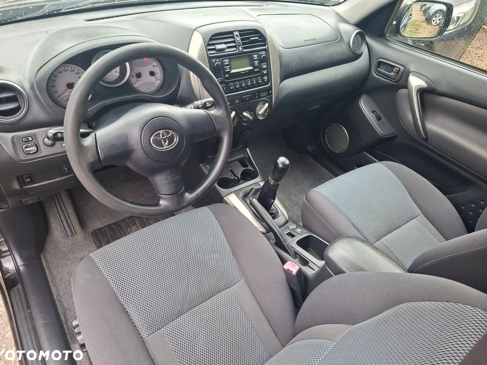 Toyota RAV4 4x2 Edition - 25