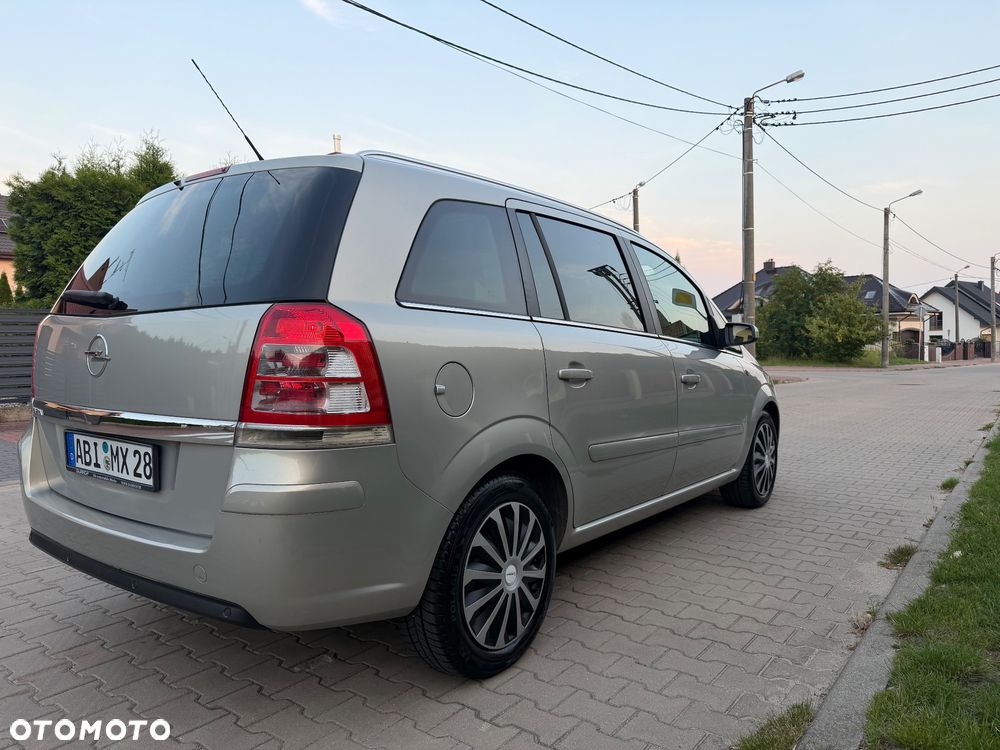 Opel Zafira 1.8 Easytronic Family Plus - 15