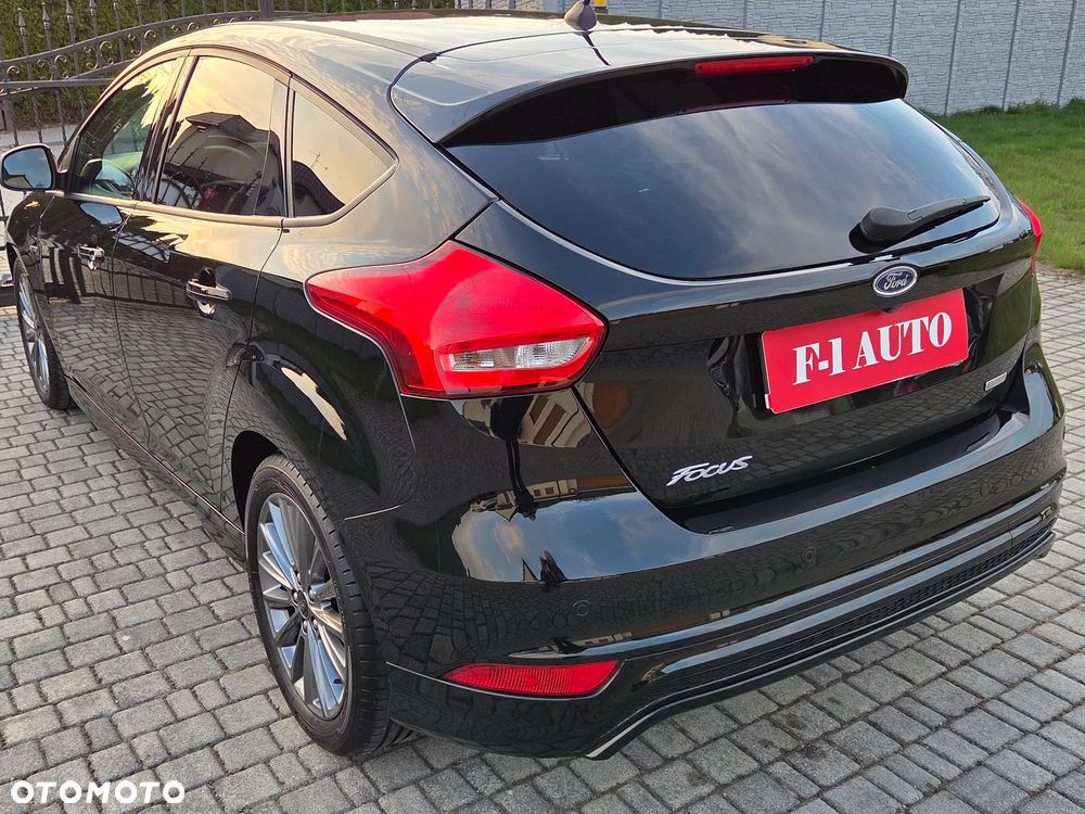 Ford Focus 1.0 EcoBoost Start-Stopp-System ST-LINE DESIGN - 37
