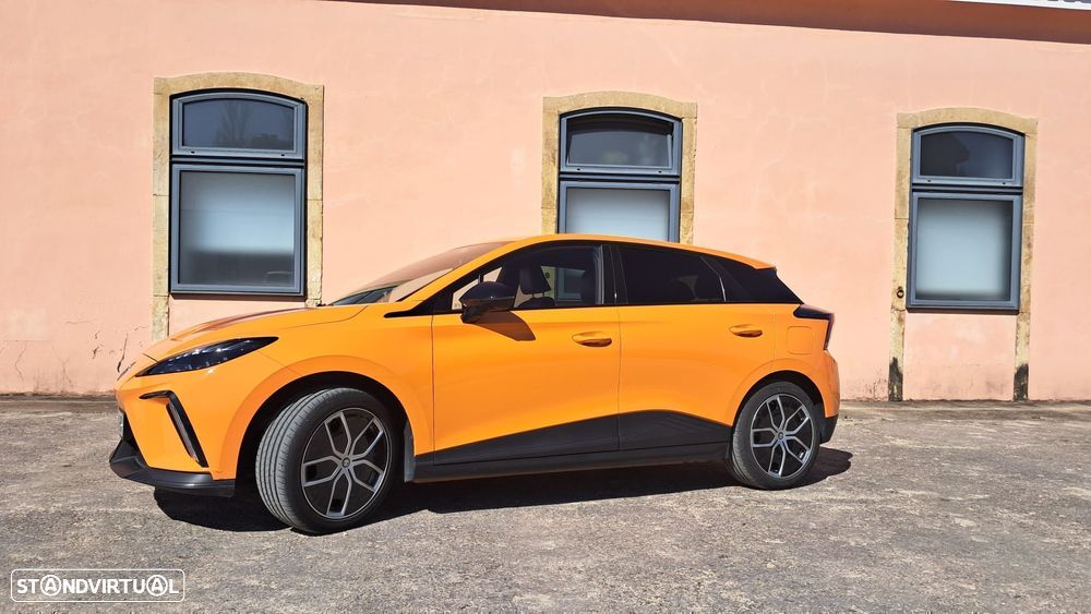 MG MG4 64 kWh Luxury - 8