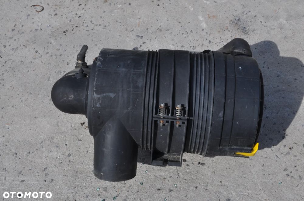 OBUDOWA FILTRA POWIETRZA MASSEY FERGUSON 7480 6480 6485 - 2