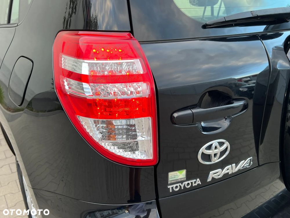 Toyota RAV4 2.0 VVT-i Luna 4x2 - 10
