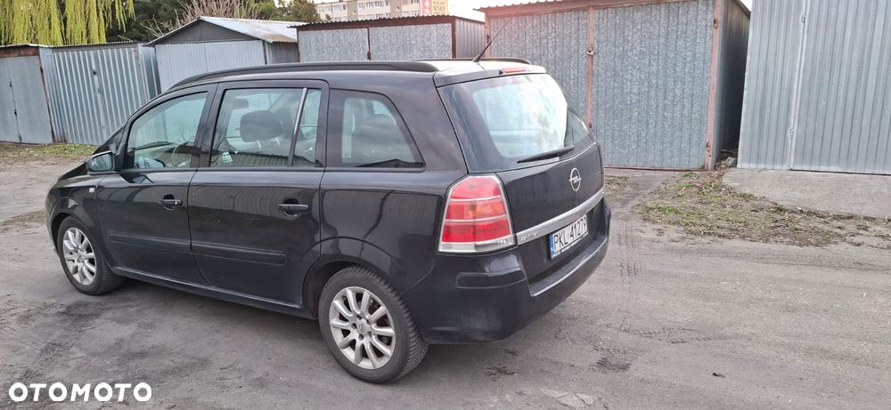 Opel Zafira 1.8 Cosmo - 4