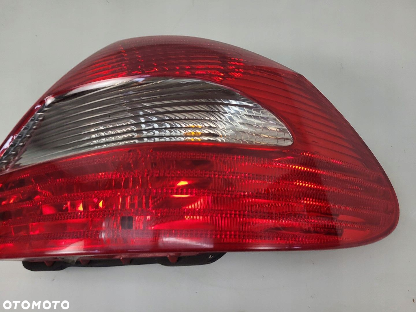 MERCEDES CLK A209 W209 LIFT AMG LAMPA PRAWY TYŁ PRAWA TYLNA - 4