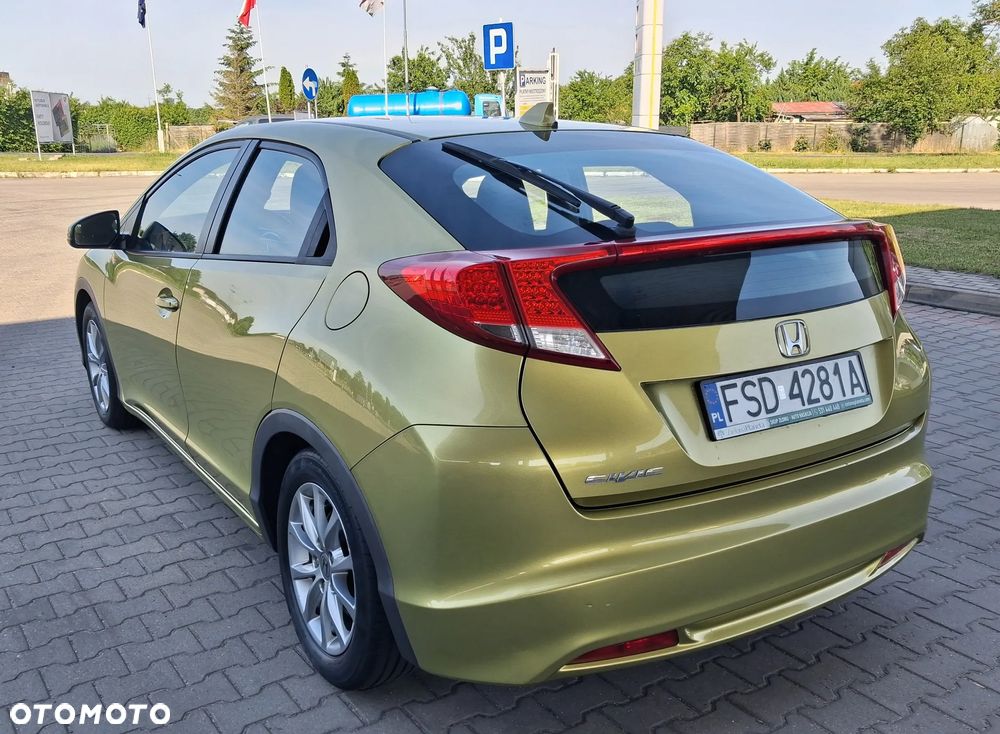 Honda Civic 1.4 i-VTEC Comfort - 12