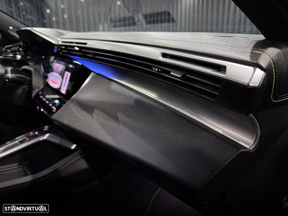 Peugeot 408 1.6 Hybrid GT e-EAT8 - 32