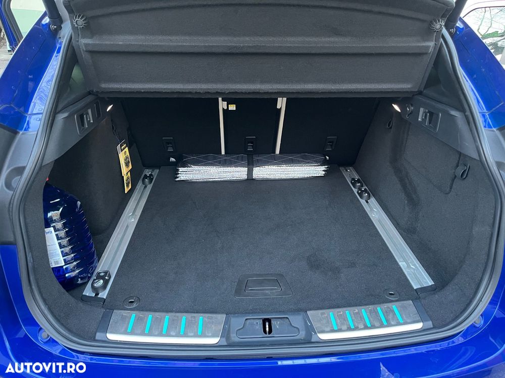 Jaguar F-Pace 30d AWD R-Sport - 32