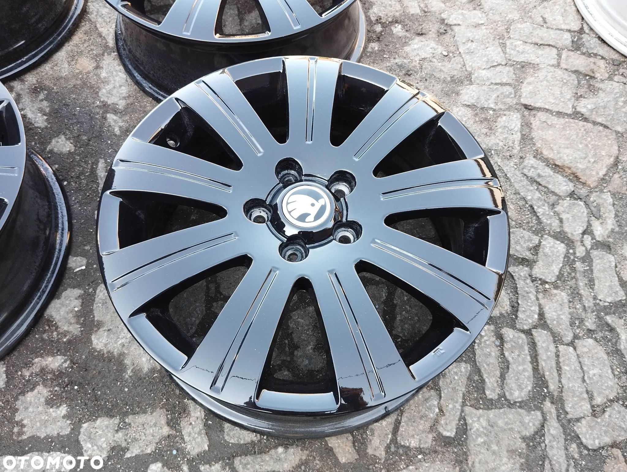 Alu Felgi Skoda Superb 2x112 17 ET45 - 6