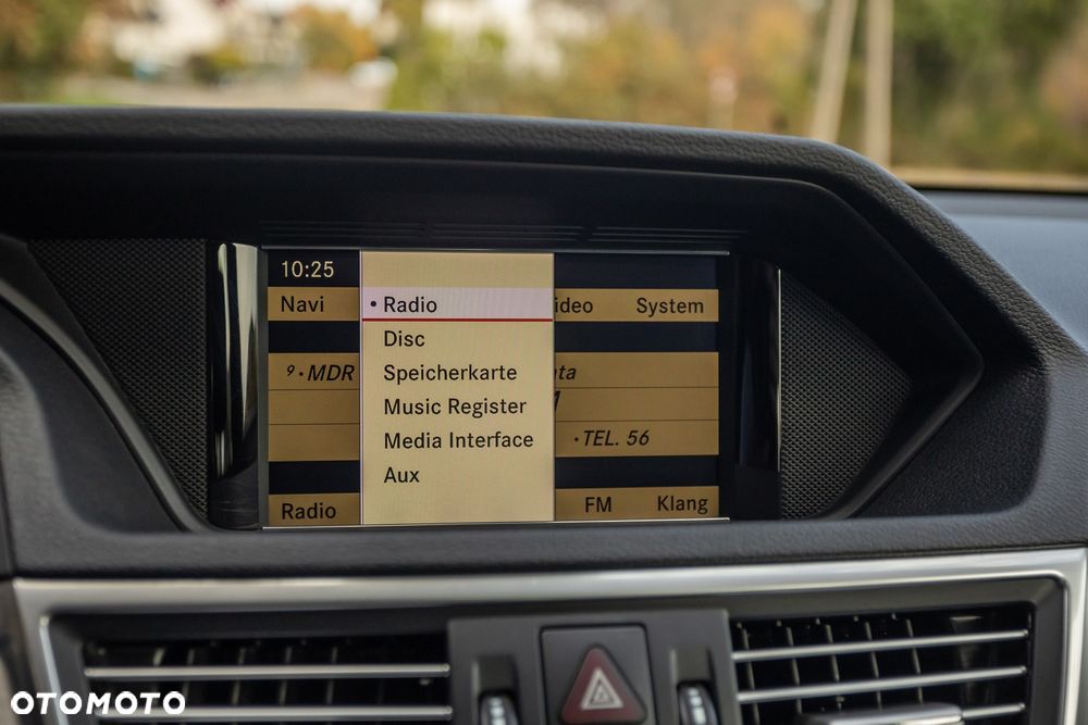 Mercedes-Benz Klasa E 250 BlueEFFICIENCY 7G-TRONIC Avantgarde - 30