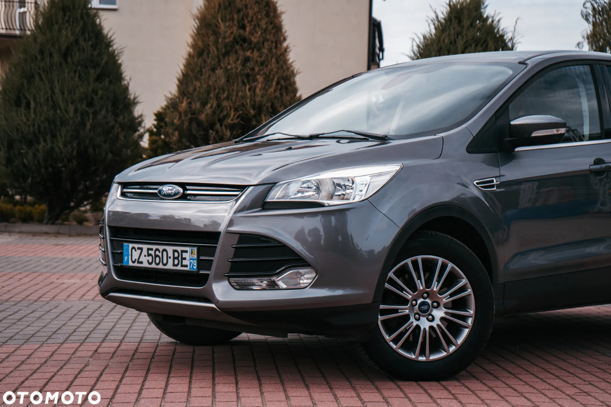 Ford Kuga 2.0 TDCi 2x4 Titanium - 5