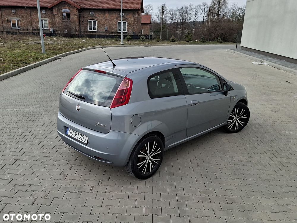 Fiat Grande Punto 1.4 8V - 4