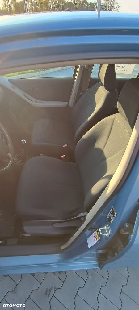 Toyota Yaris ver-1-4-d--4d - 15