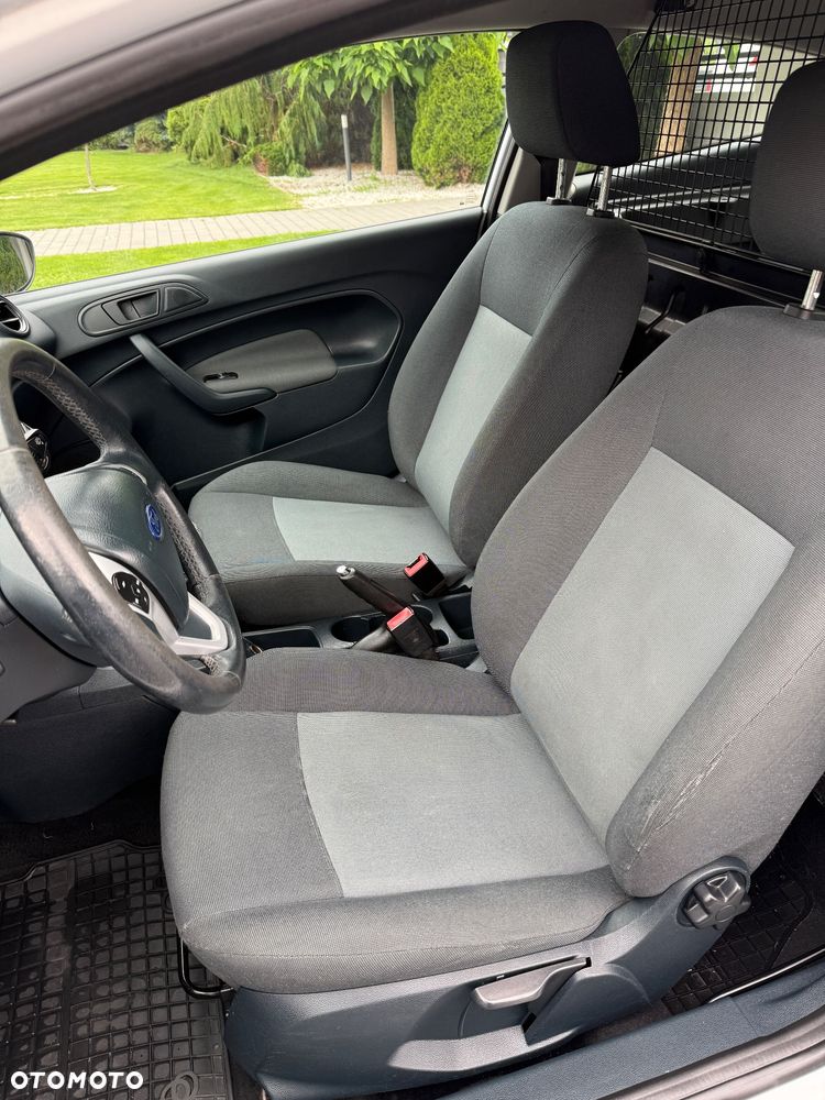 Ford Fiesta 1.4 TDCi Silver X (Ambiente) - 9