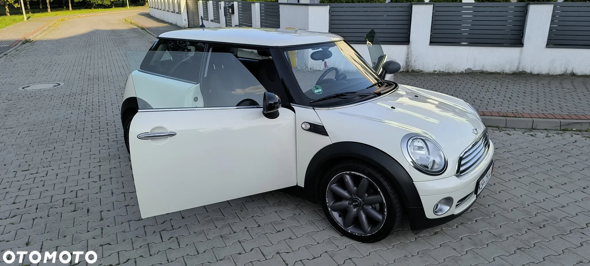 MINI ONE Standard - 28