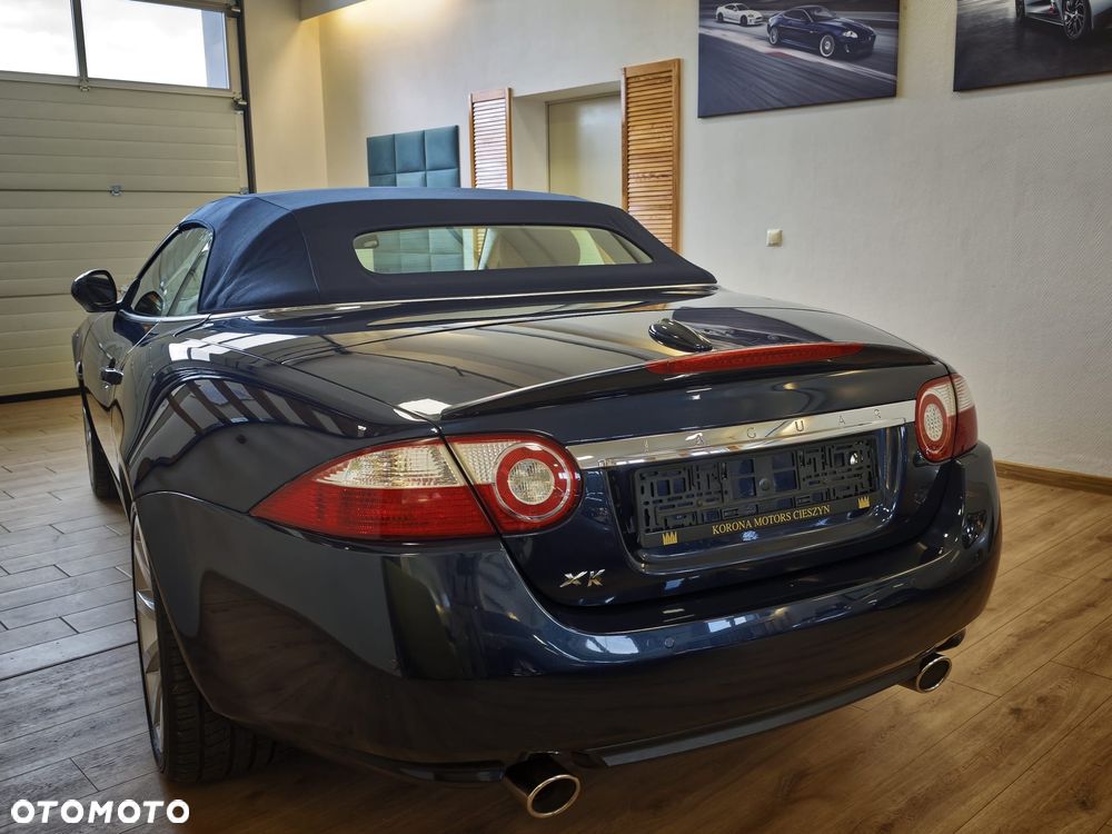 Jaguar XK 4.2 V8 - 6