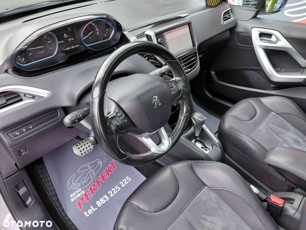 Peugeot 208 - 14